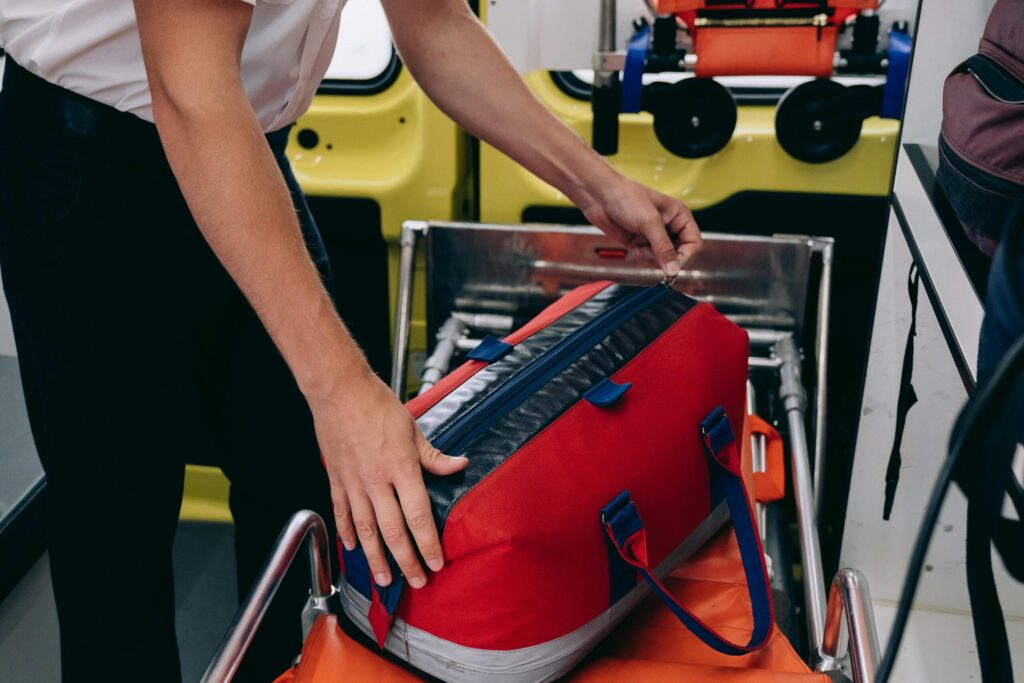 Liver transplant air ambulance services help patients and organs reach the right hospital fast. Learn options, from medical escorts to private aircraft, and plan your transfer.