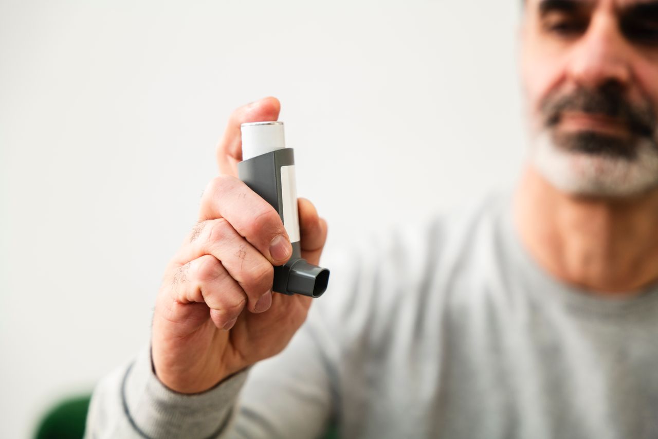 Can You Fly with Severe Asthma? ICU-Level Support and Air Ambulance Options