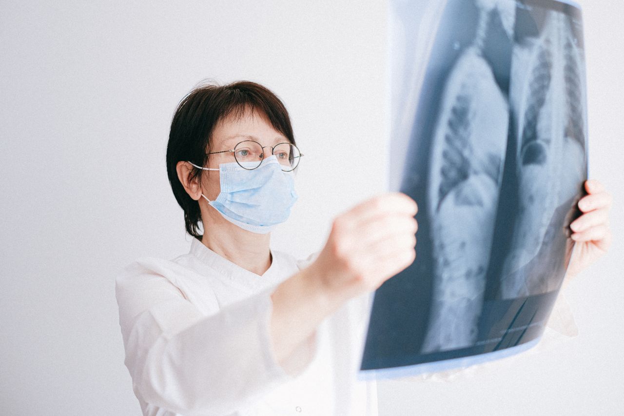 Can You Fly with Severe Asthma? ICU-Level Support and Air Ambulance Options